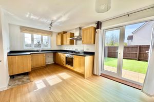 Kitchen Diner- click for photo gallery